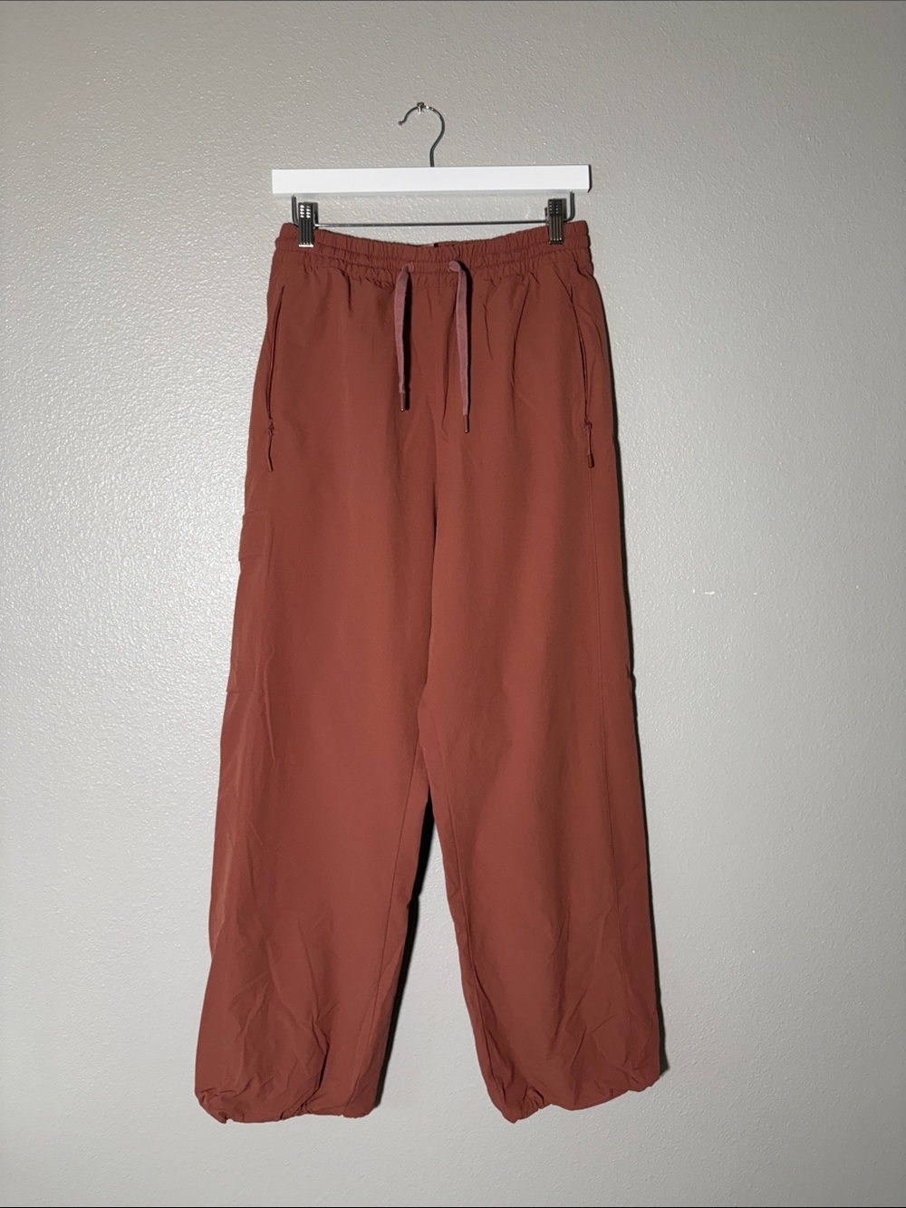 Beyond Yoga Peak Pants M Opulent Auburn
